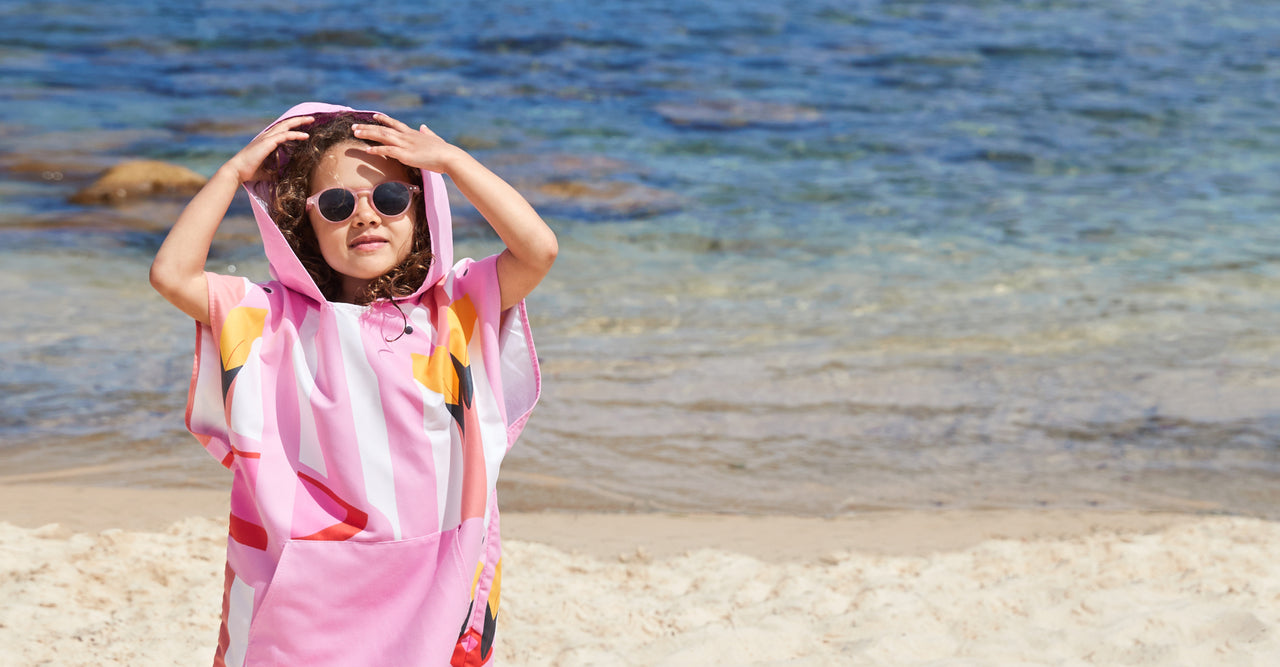 Dock & Bay Poncho - Kids - Flamboyant Flamingos
